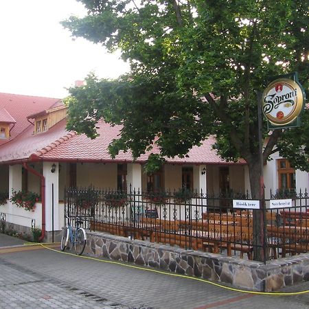Hotel Rácz Fogadó Kisoroszi Exterior foto