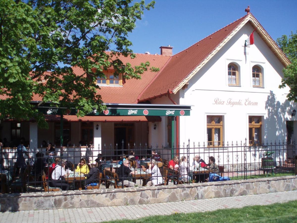 Hotel Rácz Fogadó Kisoroszi Exterior foto