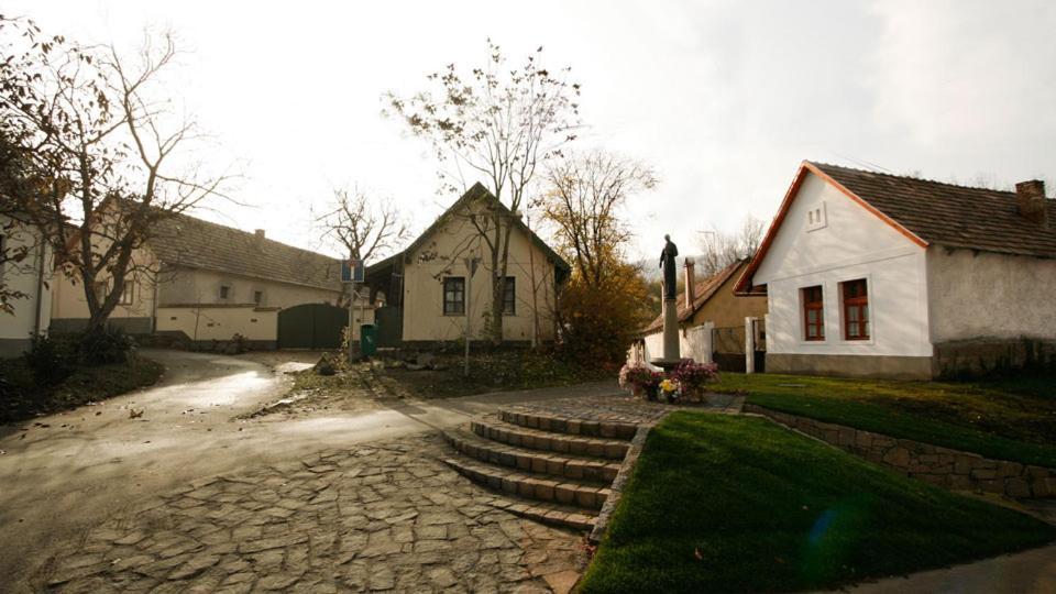 Hotel Rácz Fogadó Kisoroszi Exterior foto